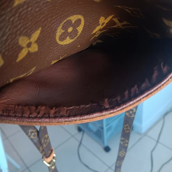 Louis Vuitton Monogram Danube Crossbody Bag - EXCELLENT - Year 2002 ✨ - Picture 13 of 16